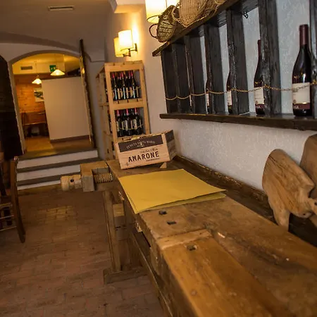 Ξενοδοχείο με διαμερίσματα Vecchia Osteria Cimenti 3*