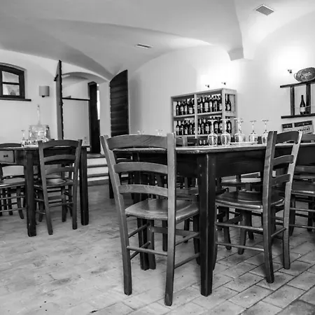 Aparthotel Vecchia Osteria Cimenti 3*