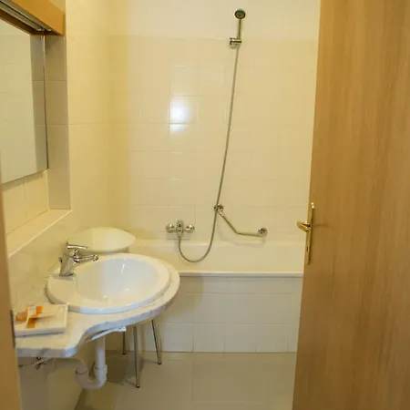 Aparthotel Vecchia Osteria Cimenti