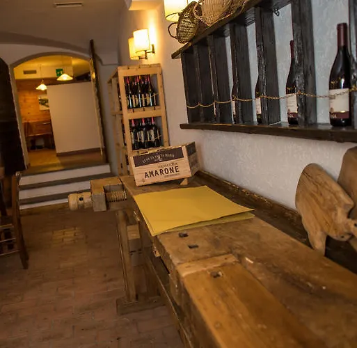 Ξενοδοχείο με διαμερίσματα Vecchia Osteria Cimenti 3*